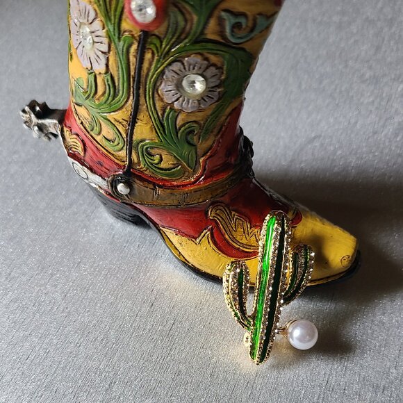 Brooch - Picture 5 of 9